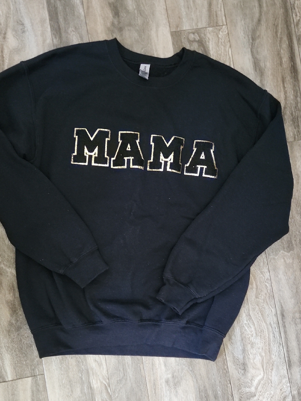 Black 'MAMA' Crewneck Sweatshirt